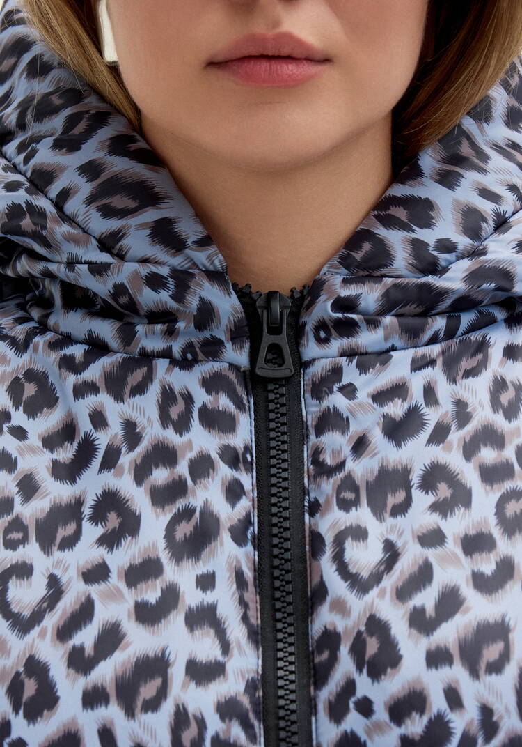 Куртка с анималистическим принтом и капюшоном шир.  750, рис. 17