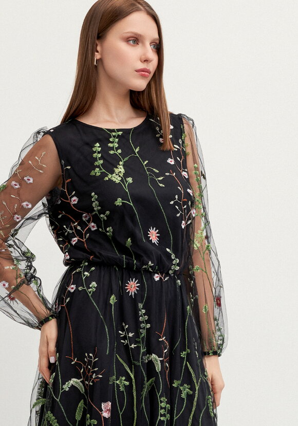 Платье с вышивкой по сетке шир.  580, рис. 2