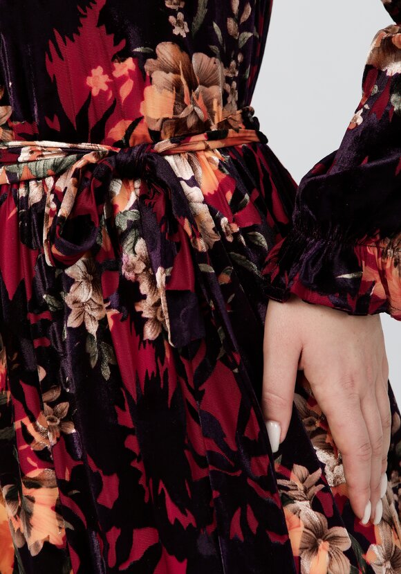 Платье А-силуэта из бархата шир.  580, рис. 13