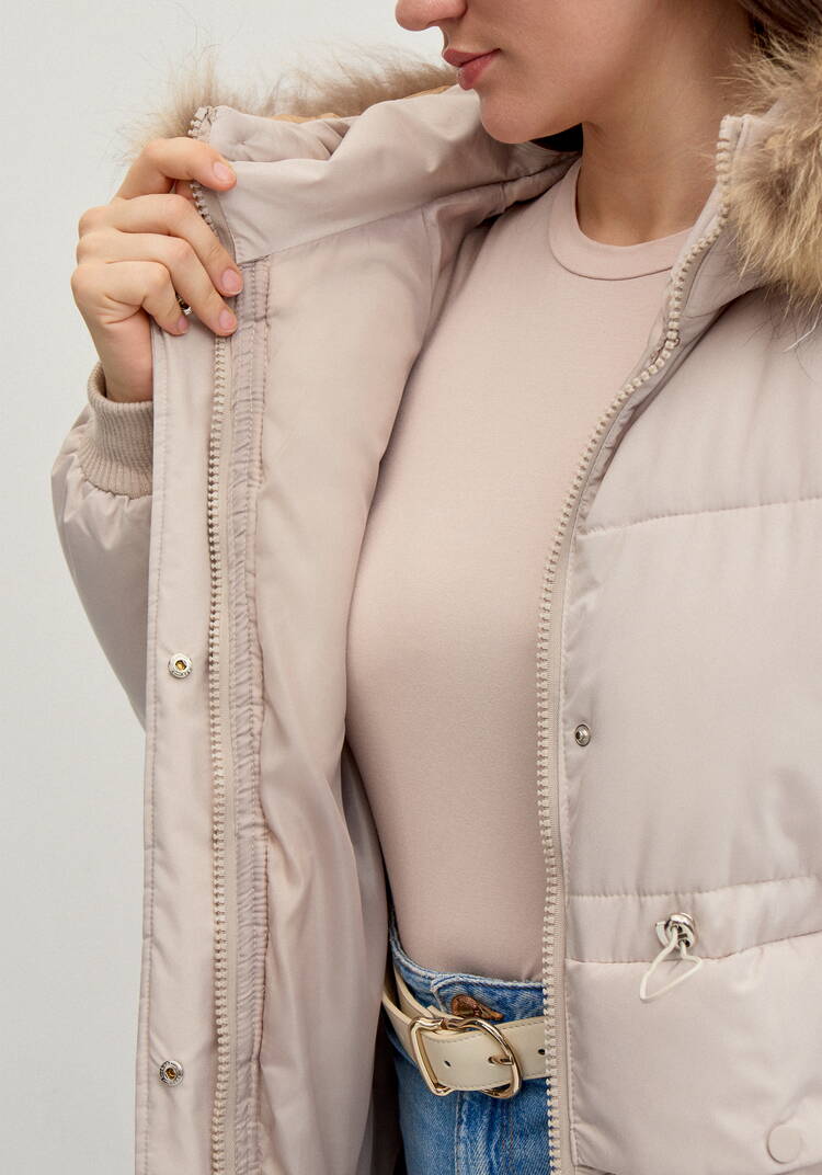 Пальто с меховой опушкой по капюшону шир.  750, рис. 16