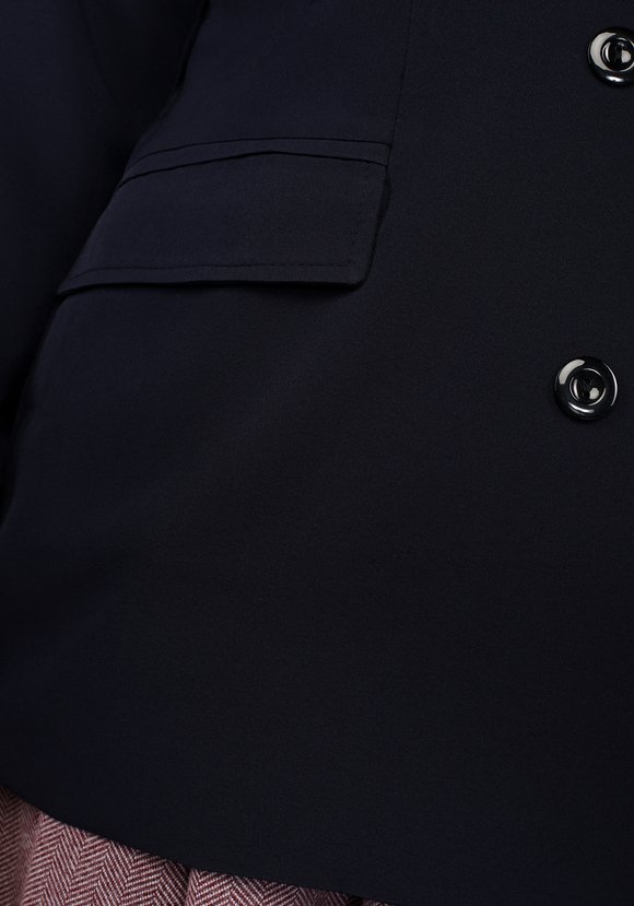 Жакет с контрастным воротом шир.  580, рис. 8