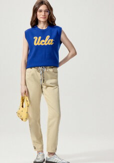 Джинсы с принтом по поясу