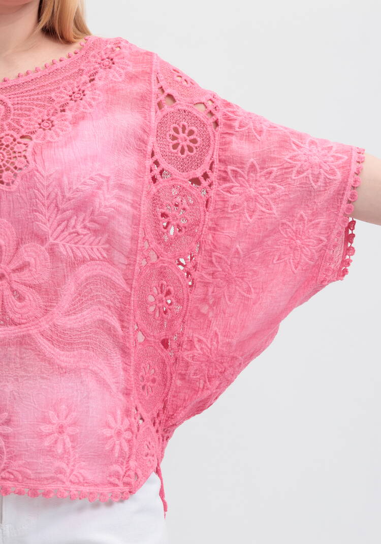 Блуза свободная с кружевным шитьем шир.  750, рис. 29