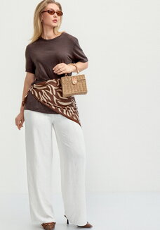 Брюки широкие с оригинальным принтом на ткани