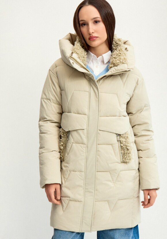 Пальто стеганое с меховой отделкой шир.  580, рис. 13