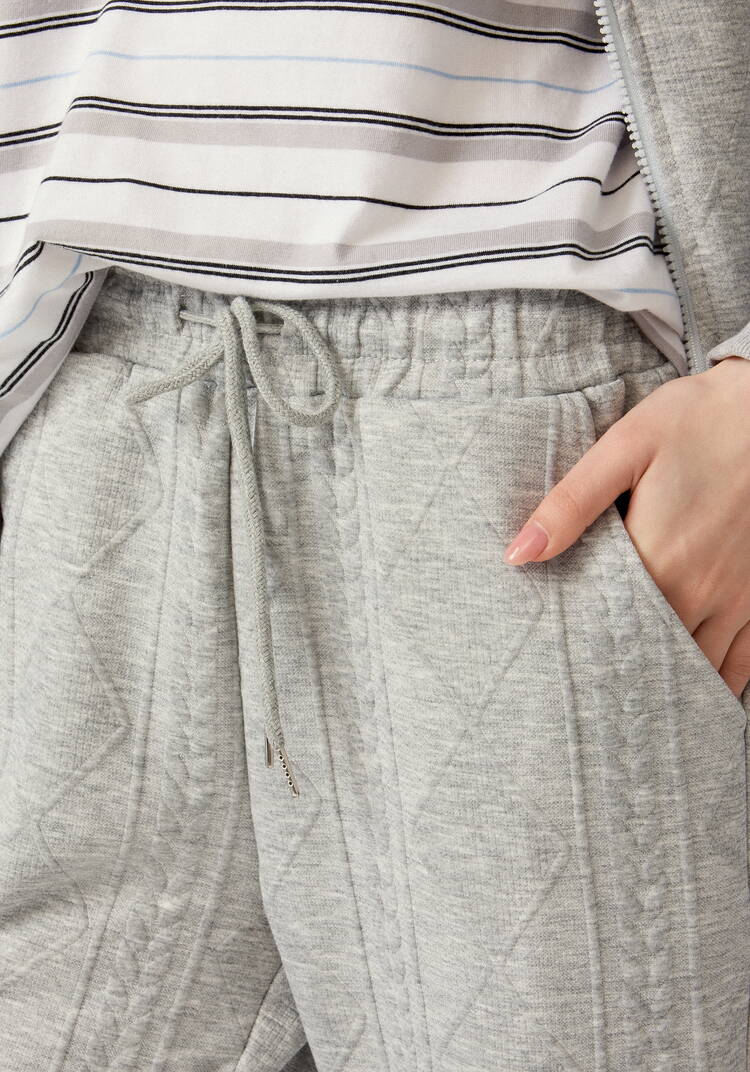 Костюм бомбер и брюки свободного кроя шир.  750, рис. 28