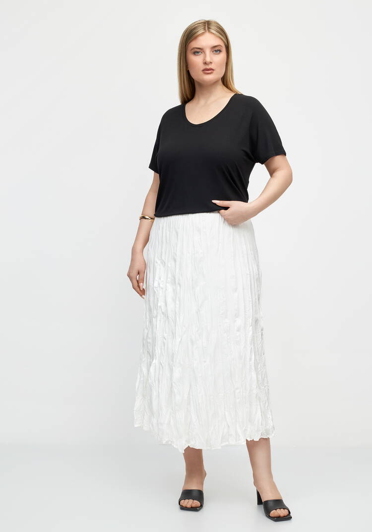 Футболка полуприлегающего силуэта шир.  750, рис. 7