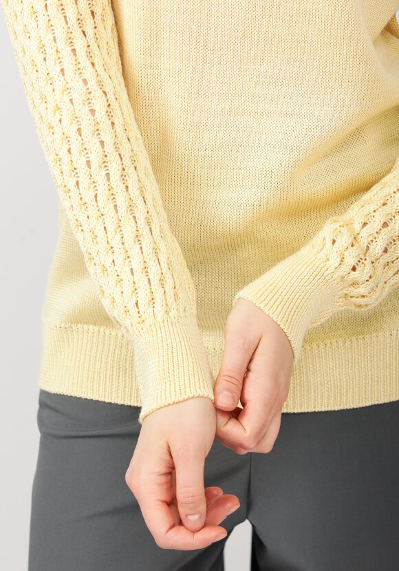 Джемпер с ажурными рукавами объемной вязки шир.  580, рис. 26