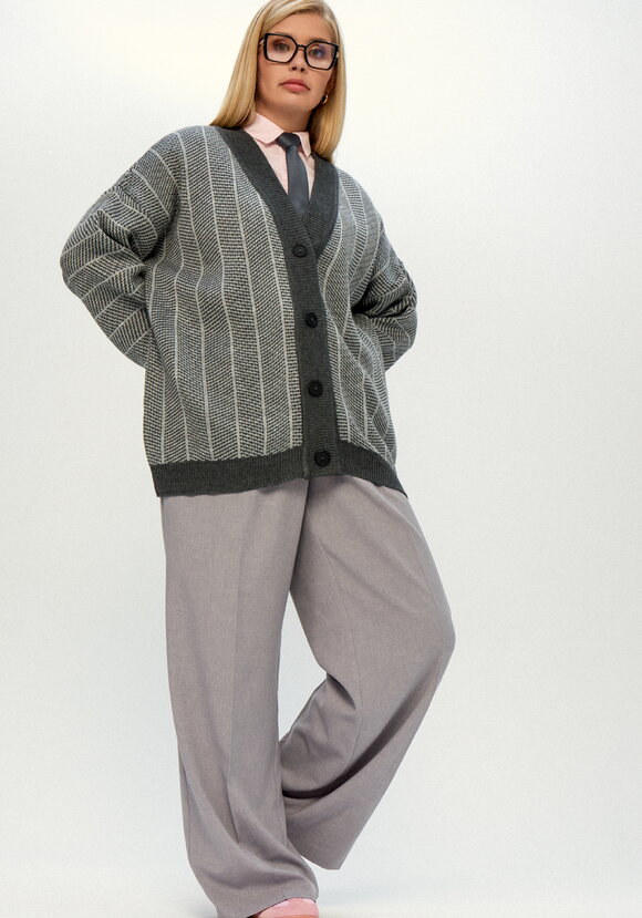 Кардиган монохромный с вертикальной полосой шир.  580, рис. 8