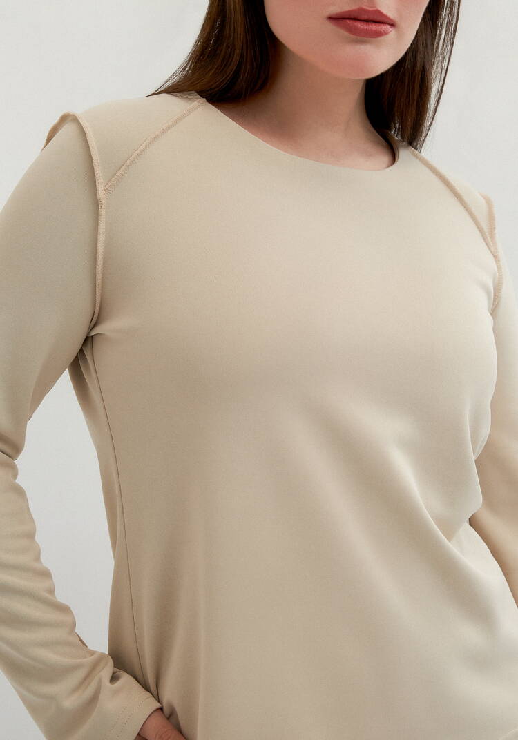 Лонгслив с конструктивным кроем шир.  750, рис. 5