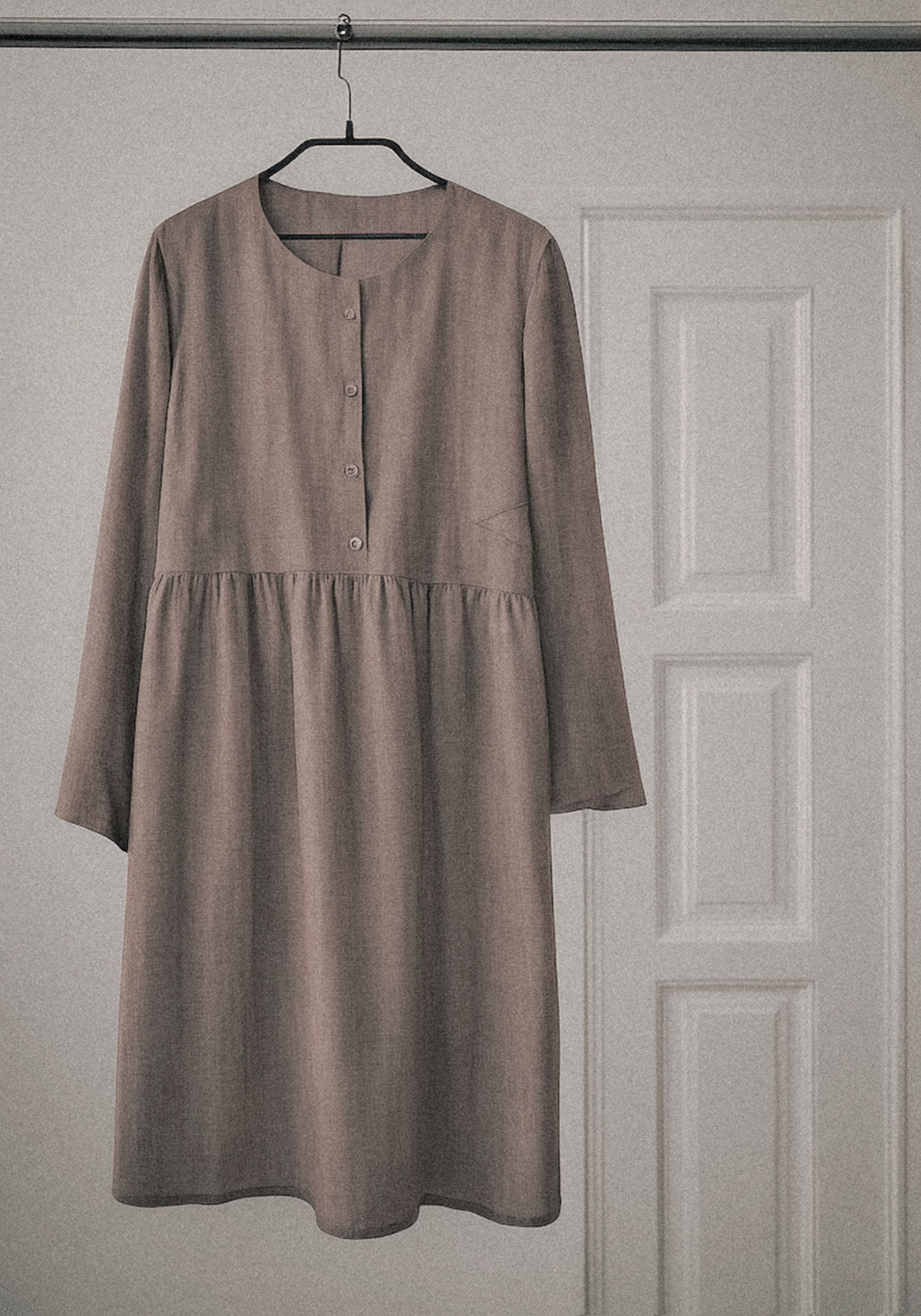 

Платье мид с функциональными карманами Resale, Коричневый