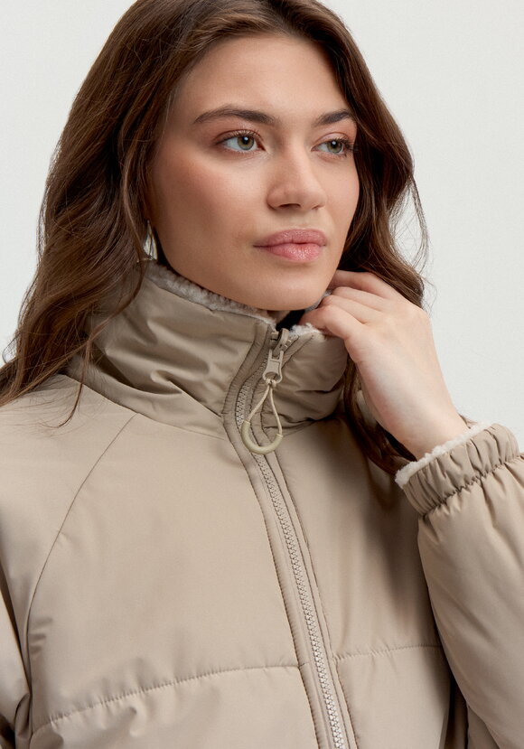 Двусторонняя куртка с высоким воротом шир.  580, рис. 5