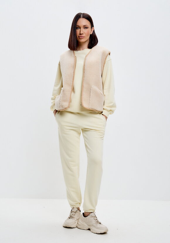 Жилет меховой с верблюжьей шерстью шир.  580, рис. 7