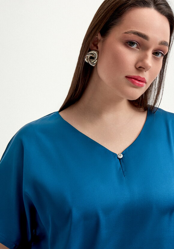 Блуза шелковая с V-образным вырезом шир.  580, рис. 13