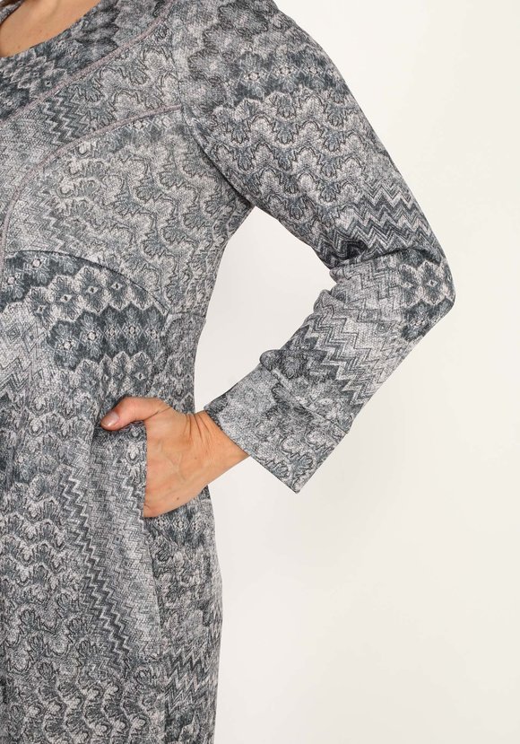 Платье с рельефами шир.  580, рис. 4