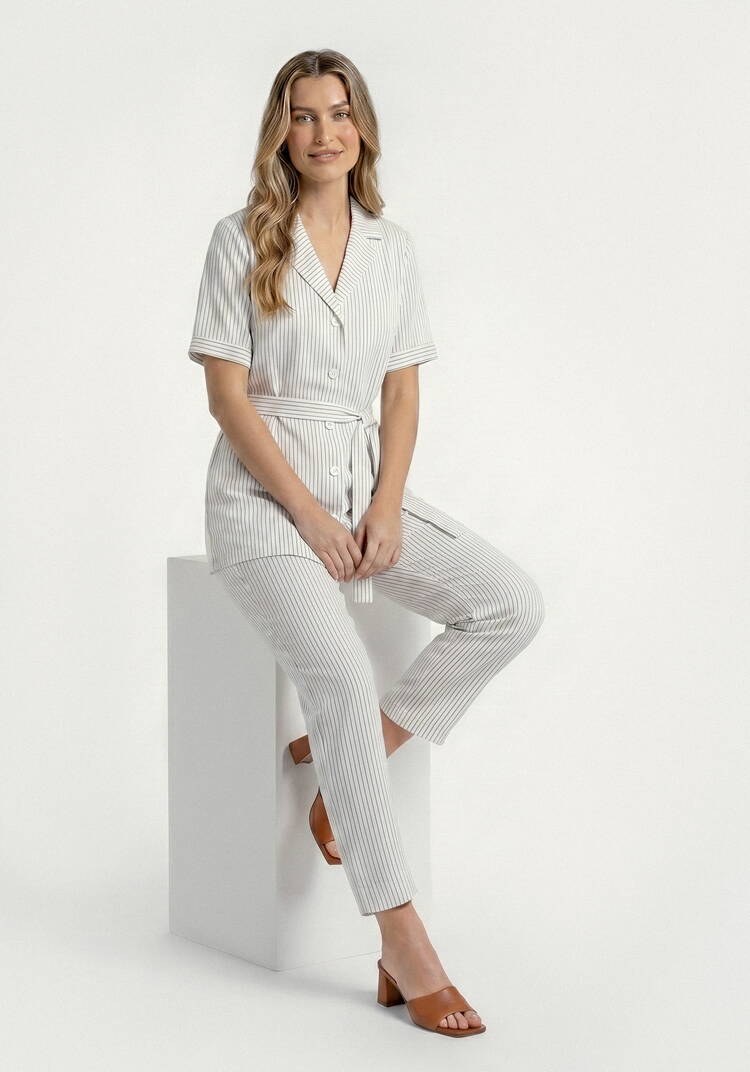 Костюм из жакета и брюк в полоску шир.  750, рис. 27