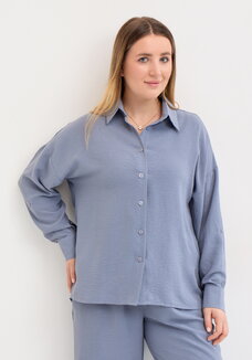 Рубашка свободного кроя с ассиметричным низом