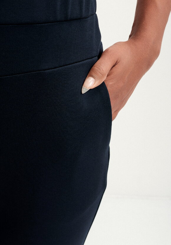 Брюки утепленные прямые шир.  580, рис. 14