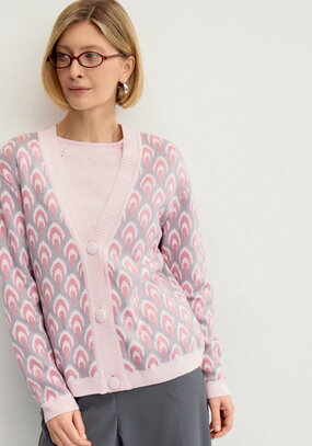 Кардиган с рисунком по стану и рукавам