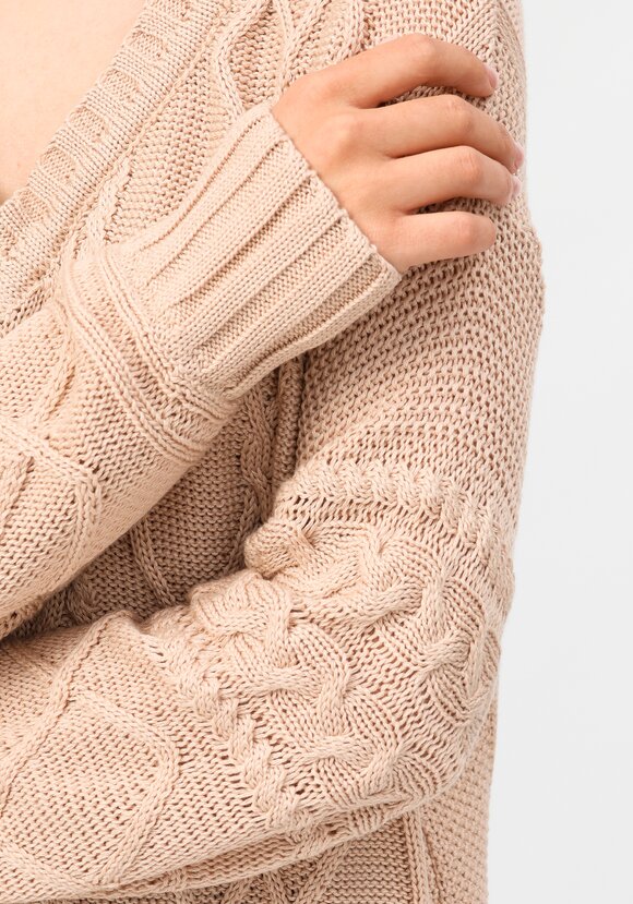 Джемпер с V образным вырезом без метанити шир.  580, рис. 6