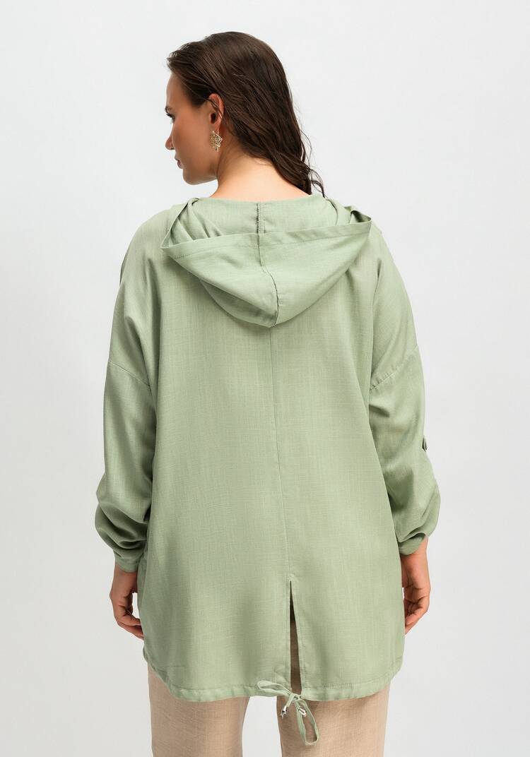 Рубашка с капюшоном и асимметричным низом шир.  750, рис. 28