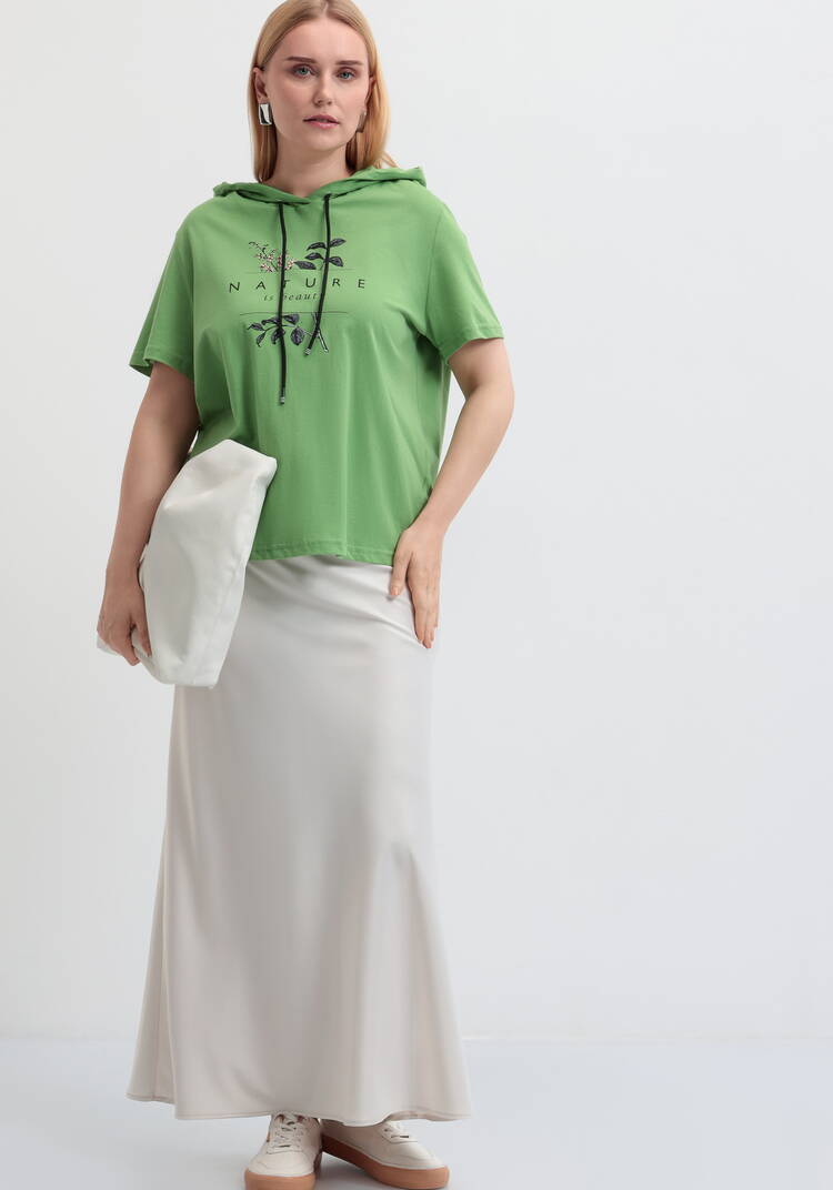 Футболка с капюшоном и принтом шир.  750, рис. 22