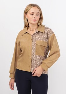 Рубашка вельветовая с нагрудными карманами