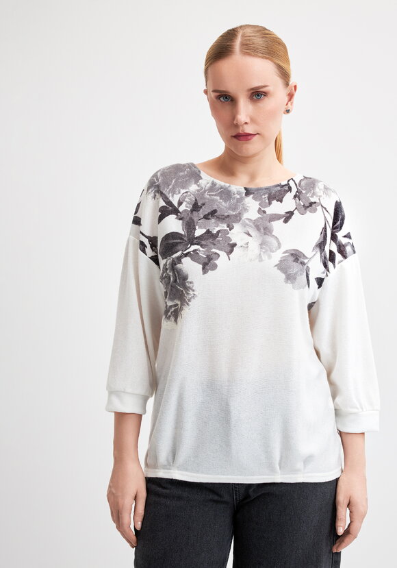 Джемпер Нежные цветы шир.  580, рис. 4