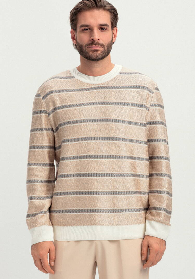 Джемпер в полоску с контрастными манжетами шир.  750, рис. 22