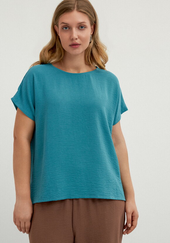 Блуза свободная со спущенным плечом шир.  580, рис. 20