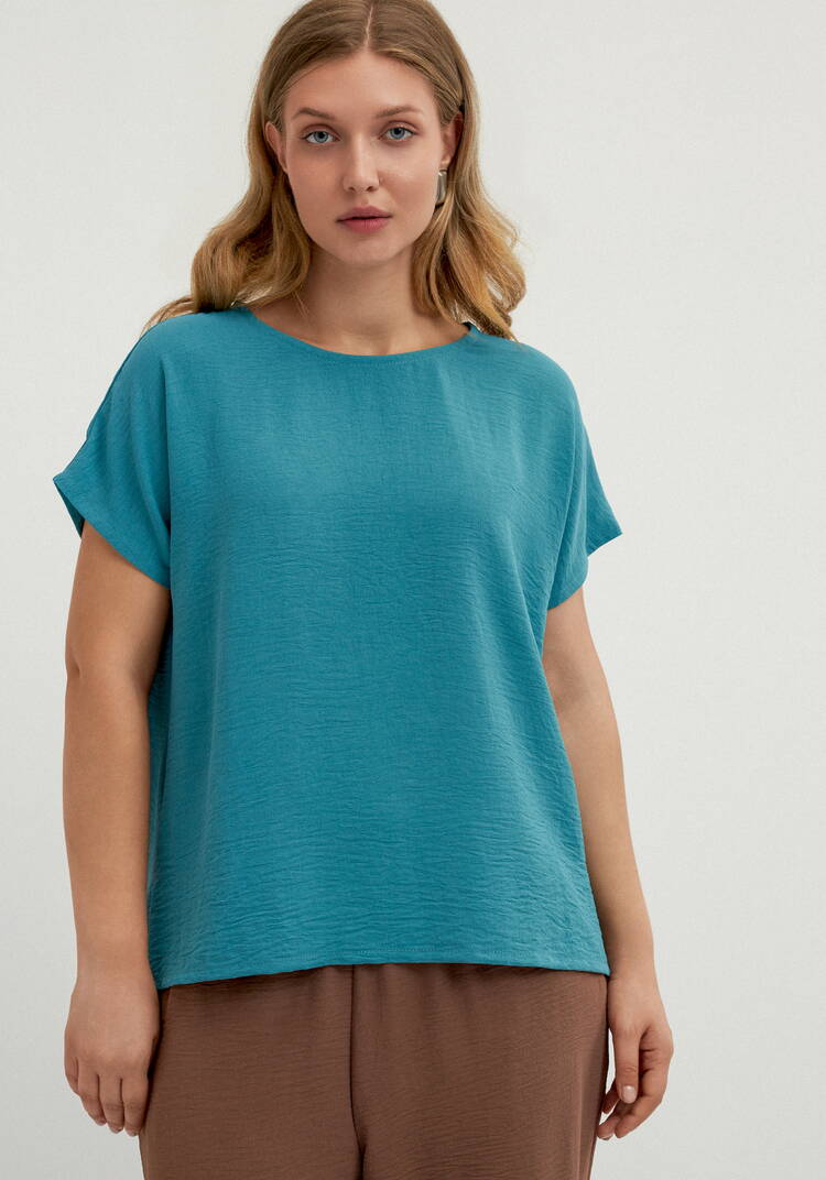 Блуза свободная со спущенным плечом шир.  750, рис. 20