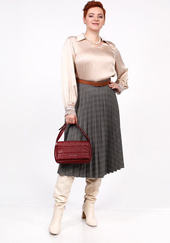 Блуза с отложным воротником и кружевом шир.  580, рис. 1