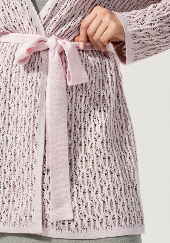 Кардиган ажурной вязки шир.  580, рис. 42