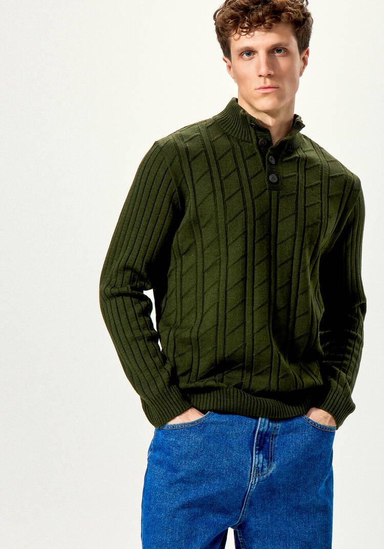 Джемпер с воротом-стойкой и планкой шир.  750, рис. 6