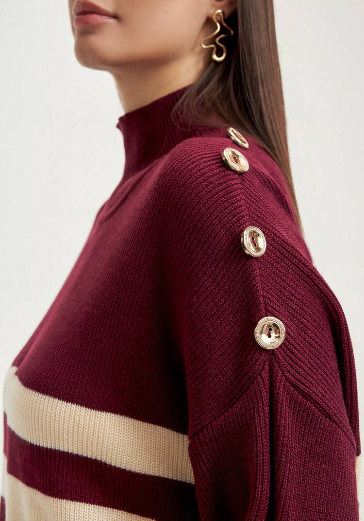 Джемпер с декоративными пуговицами в полоску шир.  750, рис. 5