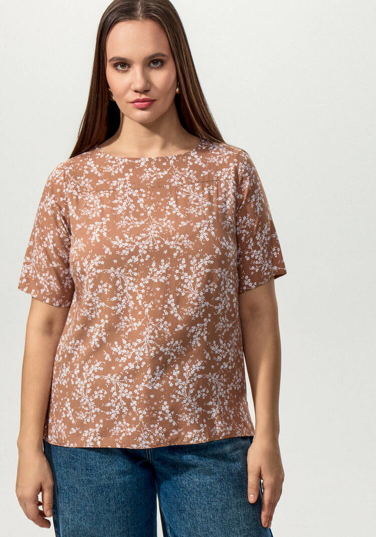 Блуза с пуговицей по спинке шир.  750, рис. 17