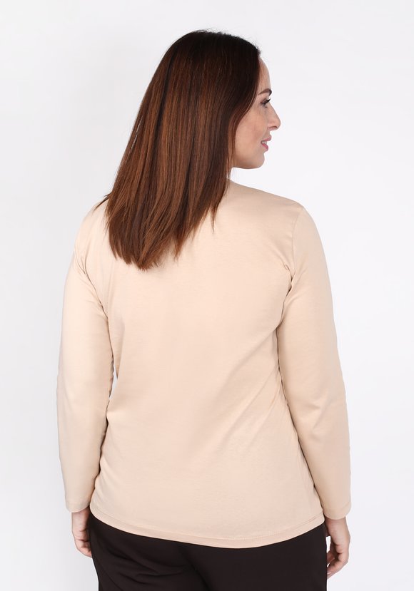 Лонгслив с округлым вырезом на кнопках шир.  580, рис. 10