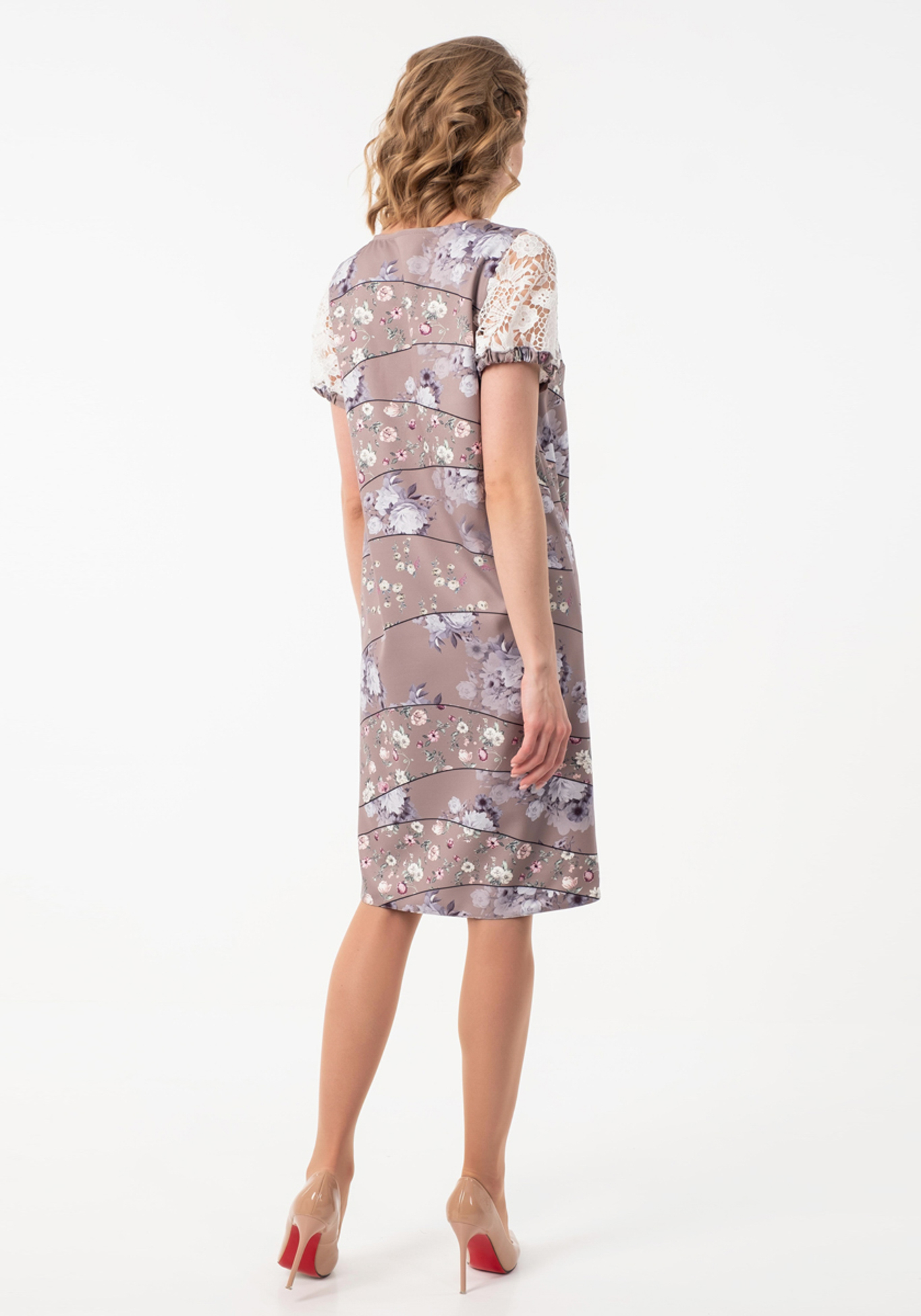 Платье с принтом и кружевными рукавами Wisell, размер 48, цвет бежевый - фото 10