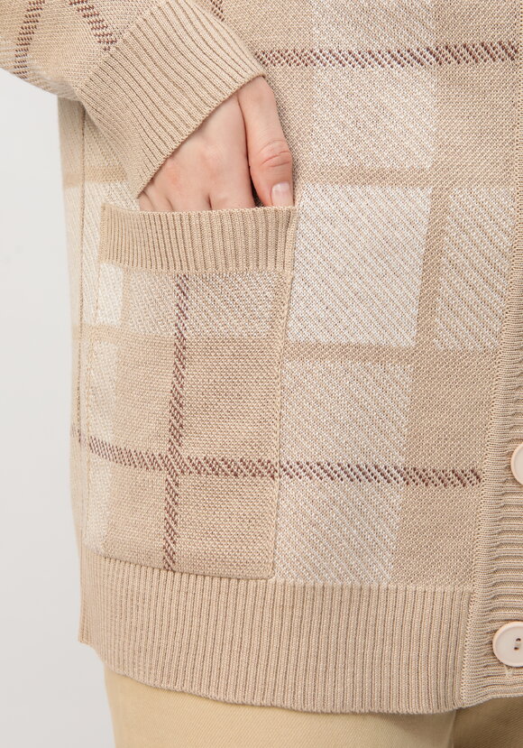 Кардиган с рисунком шахматная клетка шир.  580, рис. 13