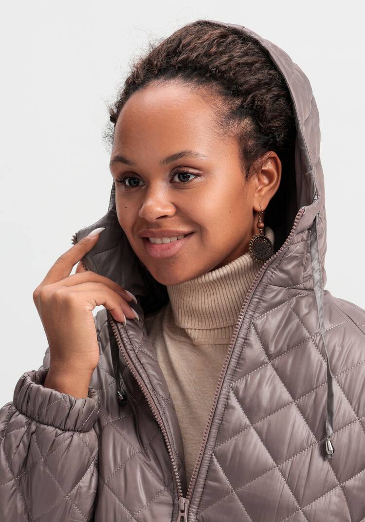 Куртка стёганая с капюшоном шир.  750, рис. 26