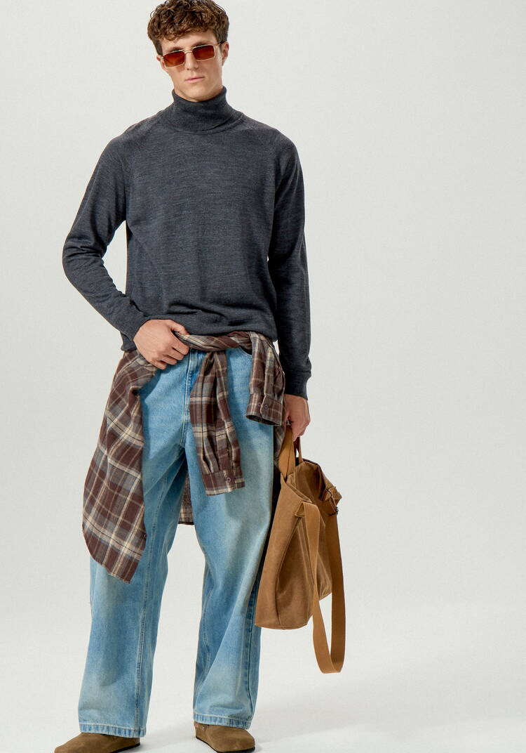 Свитер базовый с высоким воротом шир.  750, рис. 17