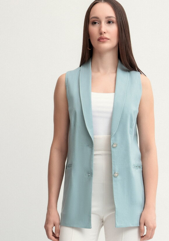 Жилет изо льна на пуговицах шир.  580, рис. 11