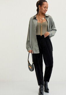 Брюки бананы из бархата Нелли