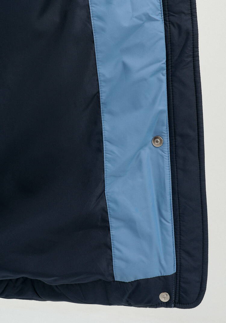 Пуховик с капюшоном и фактурной стежкой шир.  750, рис. 18