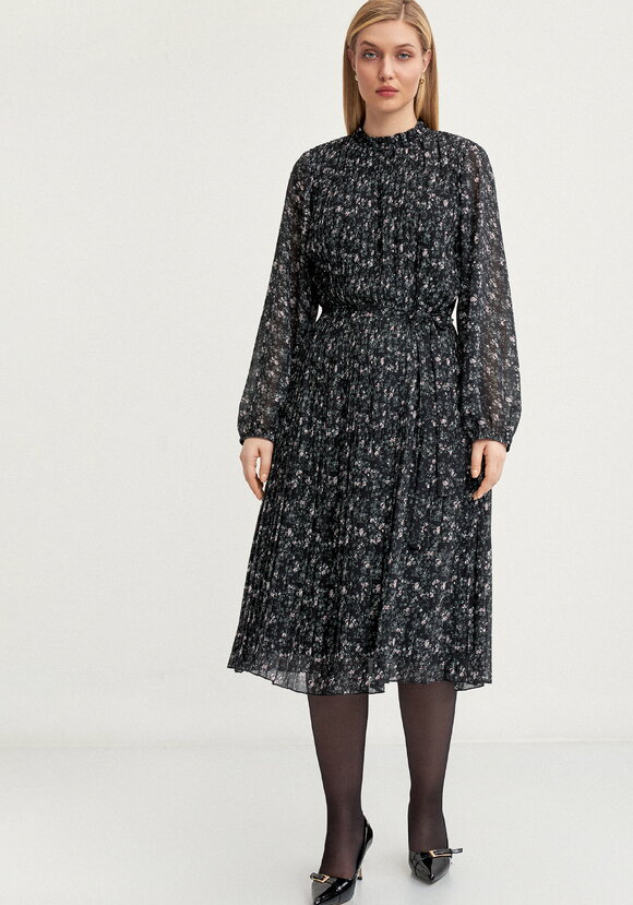 Платье гофре с рюшей по горловине шир.  580, рис. 4