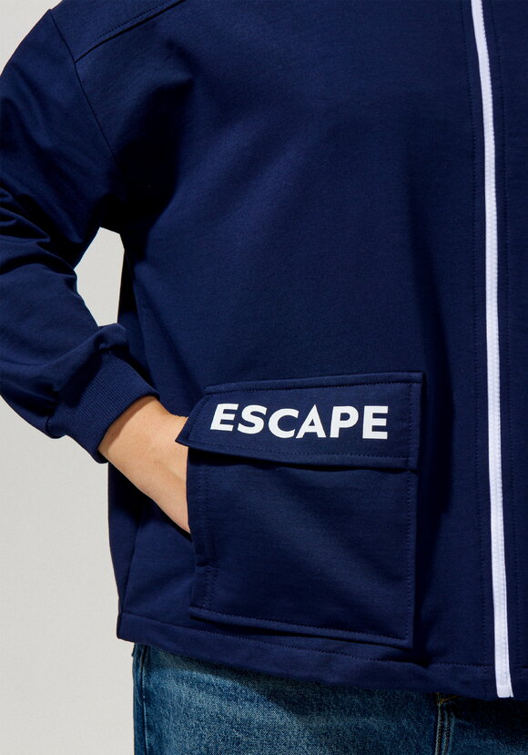 Бомбер с кулиской по низу шир.  580, рис. 5