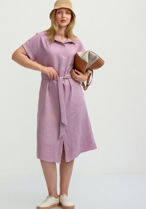 Платье со спущенным плечом А-силуэта