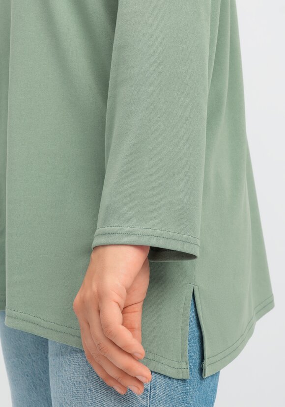 Лонгслив с асимметричным низом шир.  580, рис. 22