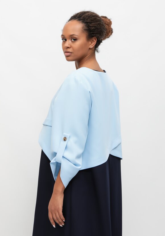 Платье с отрезной кокеткой по талии шир.  580, рис. 22