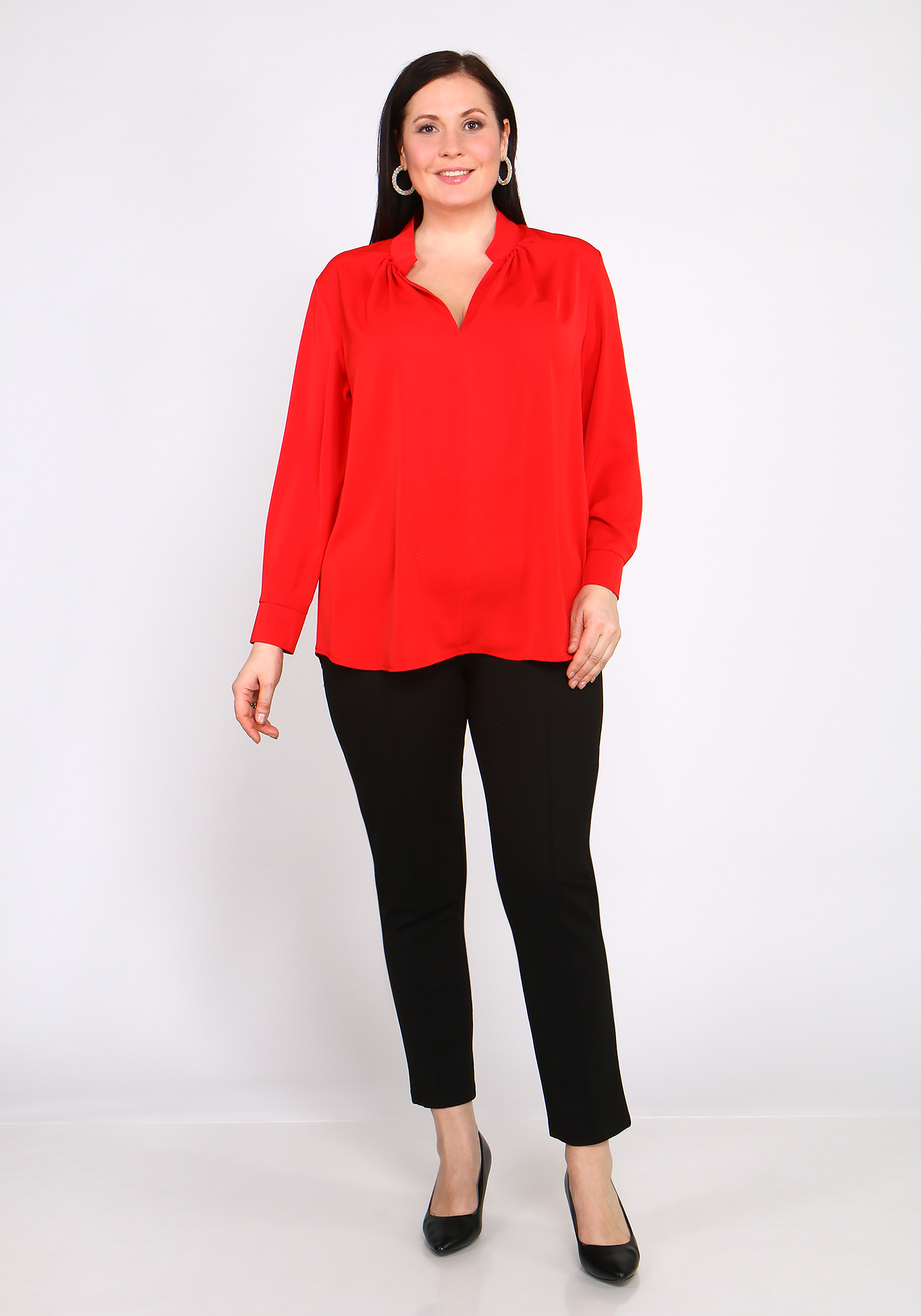 Блуза однотонная с v-образным вырезом Bianka Modeno, размер 52, цвет красный - фото 10
